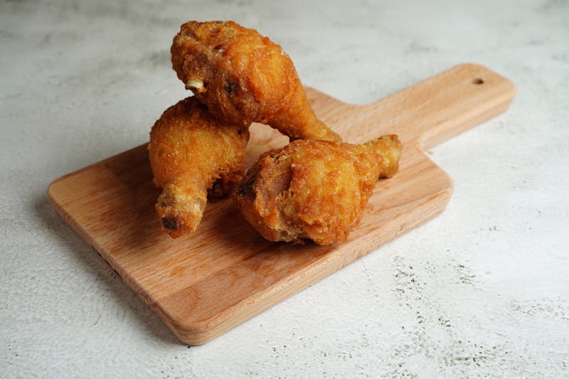 Fried chicken platter with crispy golden coating